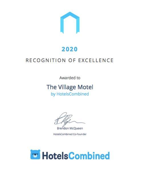 The Village Motel Naramata Exterior photo